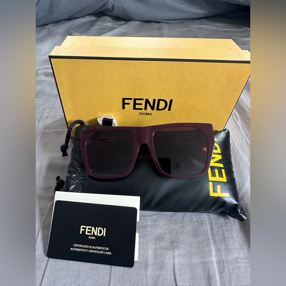 NEW Fendi Baguette Sunglasses
